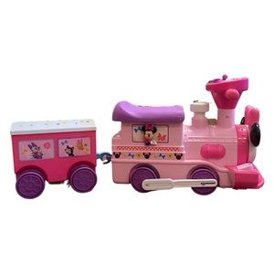 Minnie Mouse Ride-On Train and Tracks Set